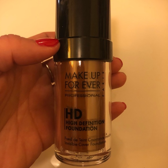 Makeup forever HD foundation choose from 3 shades - Picture 1 of 8